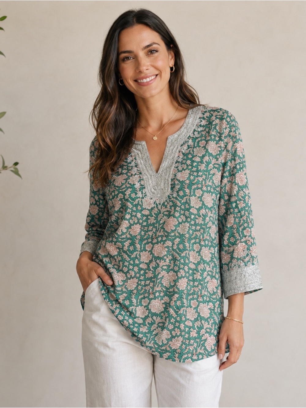 Vintage boho Roberta Roller Rabbit Green and Pink Floral V-Neck Tunic